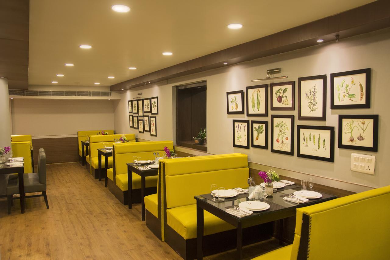 Rockland Hotel, C.R Park Nueva Delhi Exterior foto