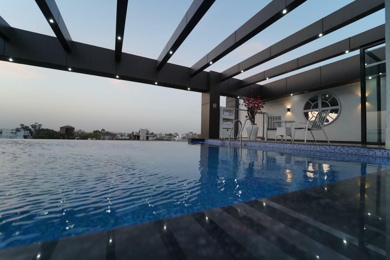 Rockland Hotel, C.R Park Nueva Delhi Exterior foto